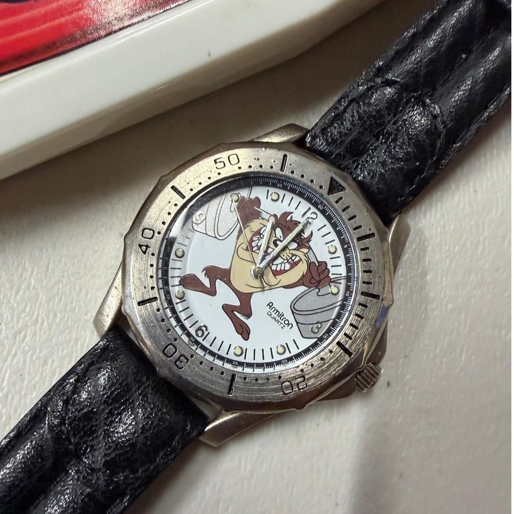 Vintage 1994 Armitron Looney Tunes Tasmanian Devil Watch Taz 2200/144P with Case